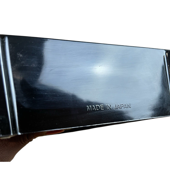 Vintage 1980s Papillon Quartz Mantel Table Clock Black Lacquer Clock Dome Shape - Picture 5 of 12